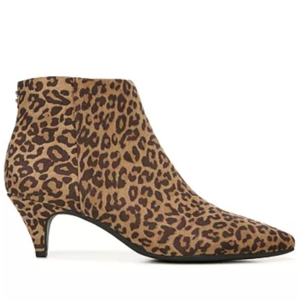 Sam Edelman cheetah print kitty booties